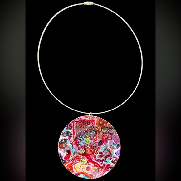 ⚫️ Hand-Painted One Of A Kind 3” Super Lightweight Abstract Pendant - Picture 1 of 4